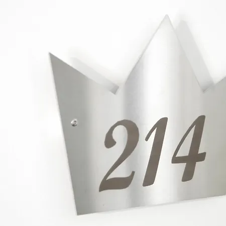La Couronne 3*